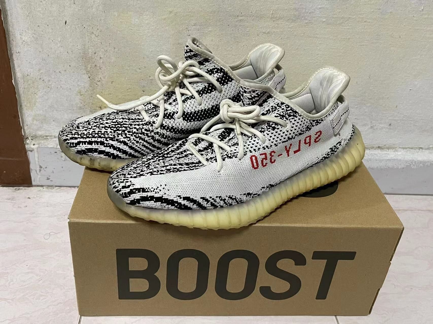 Adidas yeezy 350 v2 zebra real vs fake deals