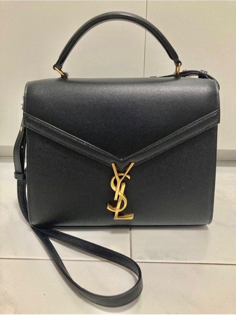 Cassandra saint cheap laurent