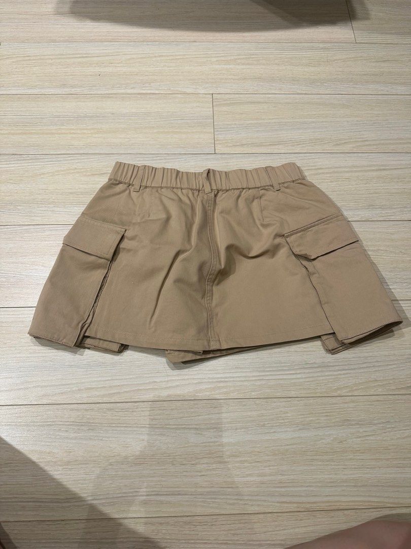 Zara Cargo Shorts, Women's Fashion, Bottoms, Shorts on Carousell
