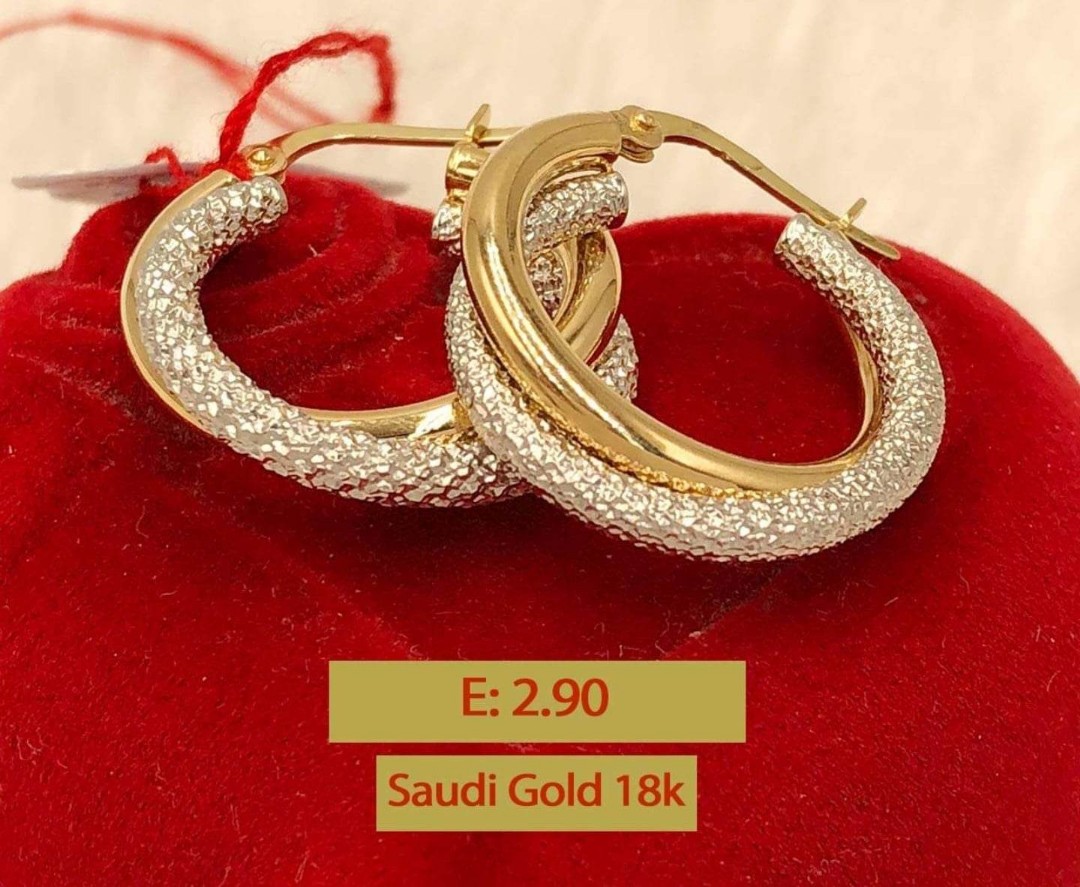 18k Real Gold Earrings!! (Pawnable) on Carousell