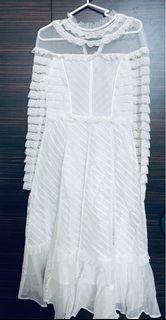 白色 象牙色 仙氣 長裙 輕婚紗 禮服 蕾絲 lace elegant dress wedding  white ivory