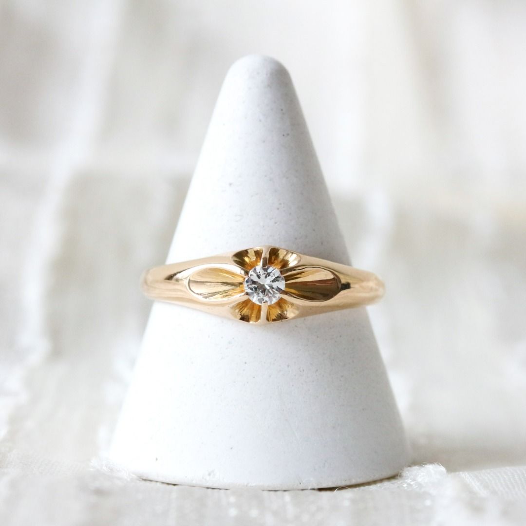 日本製Belcher ring 天然鑽石花型托18k金戒指K18 戒圍9號, 她的時尚