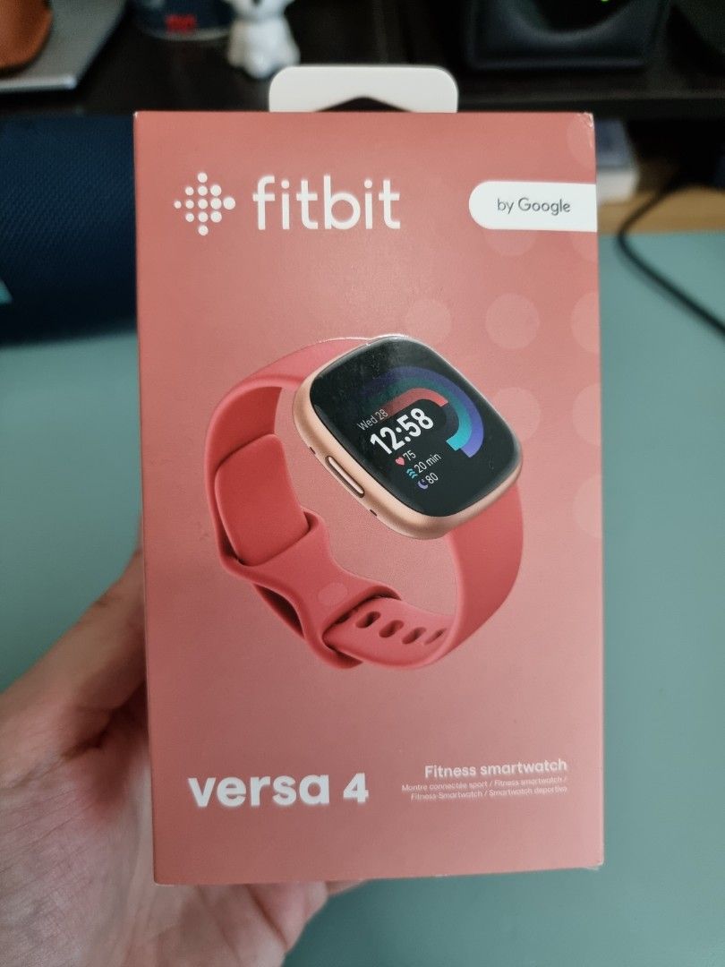 Fitbit Versa 4 Smartwatch - Copper Rose Aluminum with Pink Sand Band