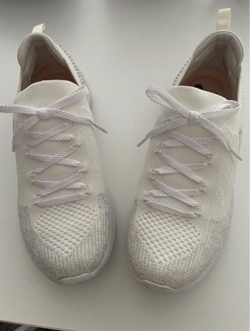 Skechers shoes deals 40 off