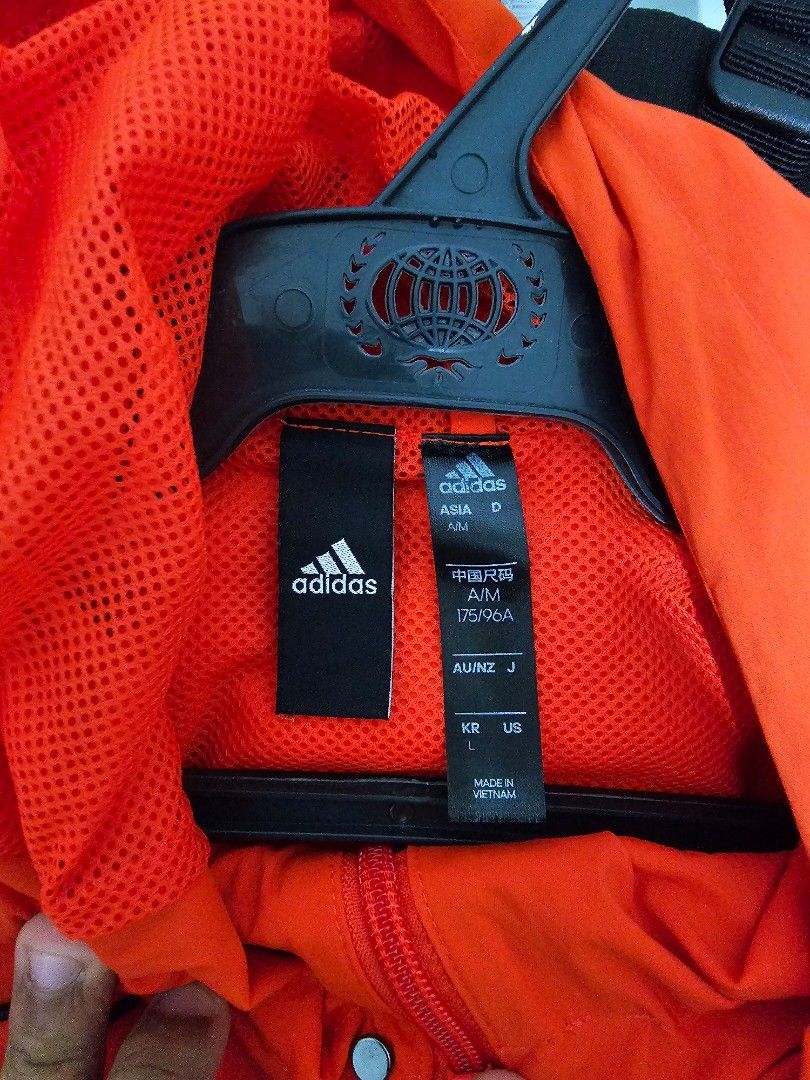 Tricolor Cheer Windbreaker