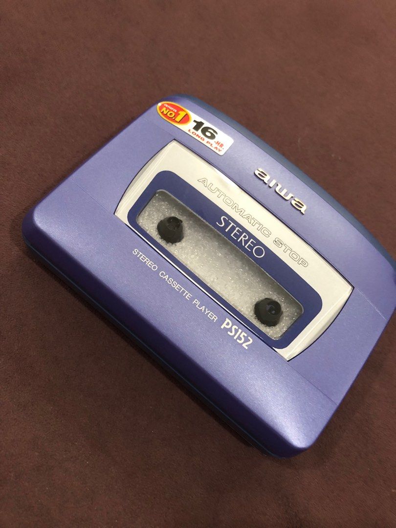 AIWA STEREO CASSETTE PLAYER PSI52 + FREE EARPHONE on Carousell