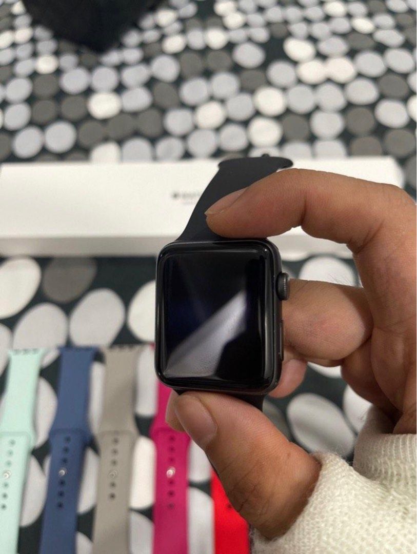 Apple watch series 3 42mm Mobile Phones Gadgets Wearables