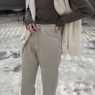 Attention 奶綠直筒褲