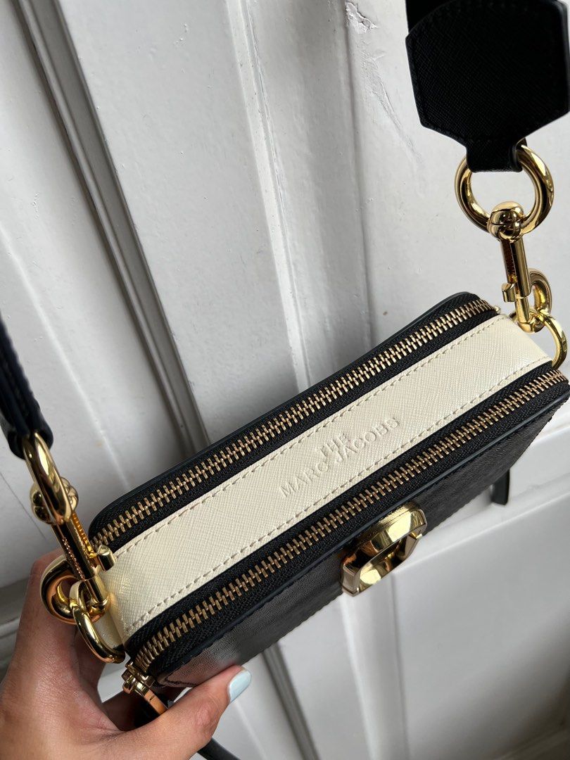 RUSH!! Authentic Marc Jacobs Snapshot on Carousell