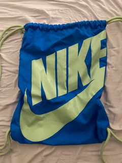 (Category: ) located in . Submitted by declutter.clothes (Listing ID 1235621401, Image 1). Description: .