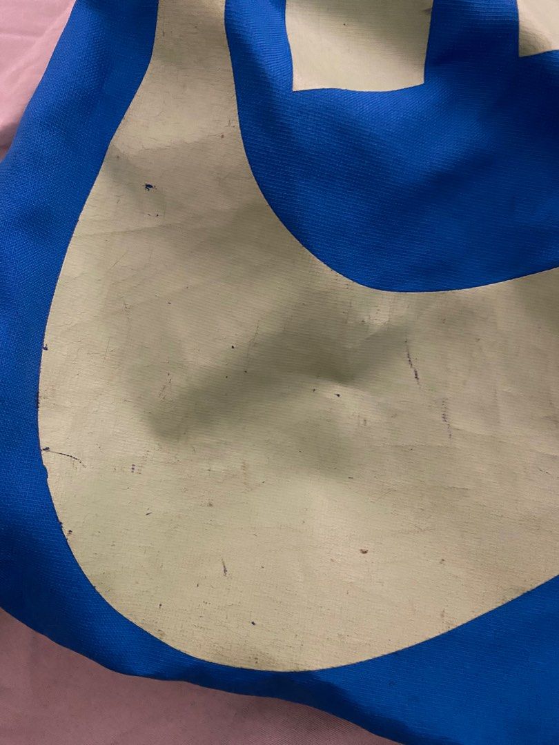 Authentic Nike Drawstring Backpack (Category: Backpacks) located in Antipolo. Submitted by declutter.clothes (Listing ID 1235621401, Image 2). Description: .