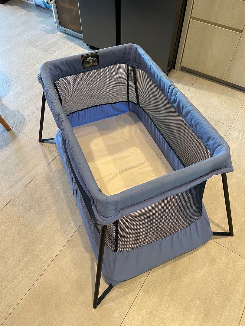 Baby Bjorn Travel Cot, Babies & Kids, Baby Nursery & Kids Furniture