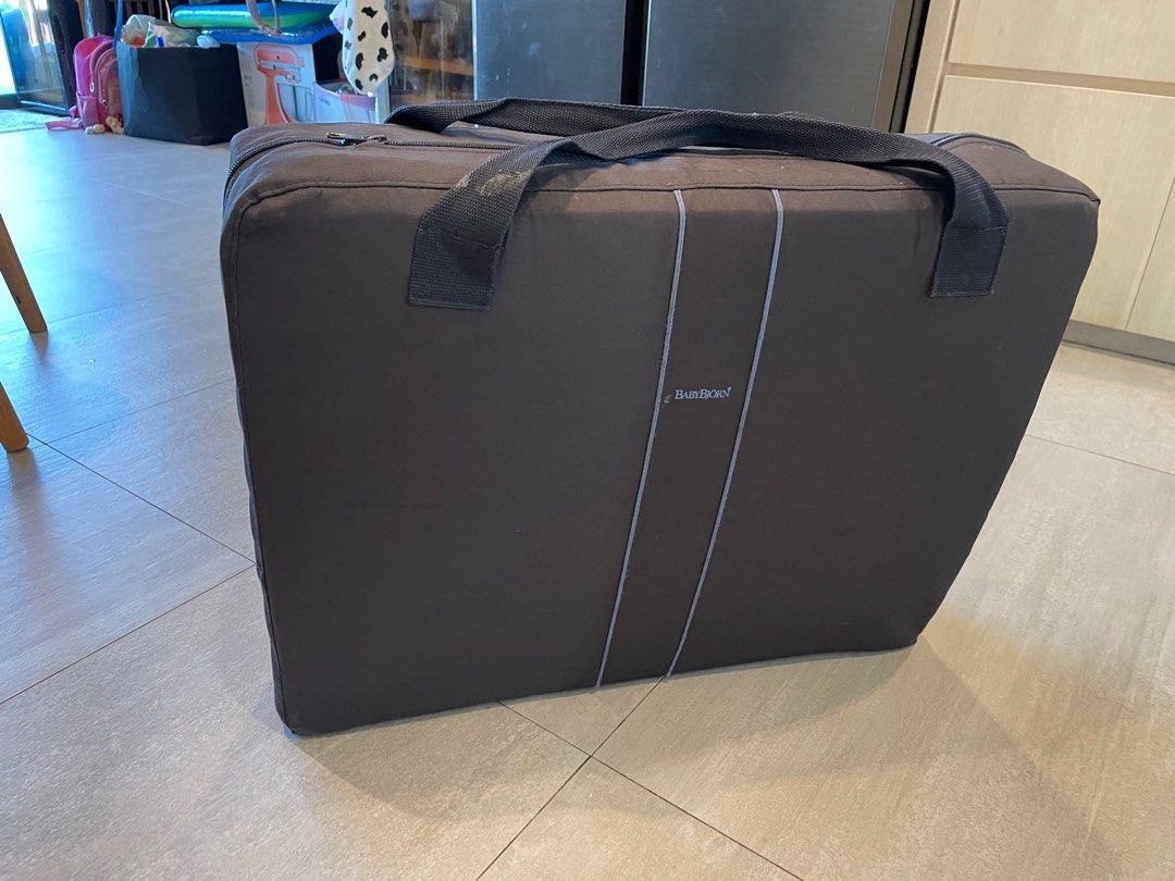 Baby Bjorn Travel Cot, Babies & Kids, Baby Nursery & Kids Furniture