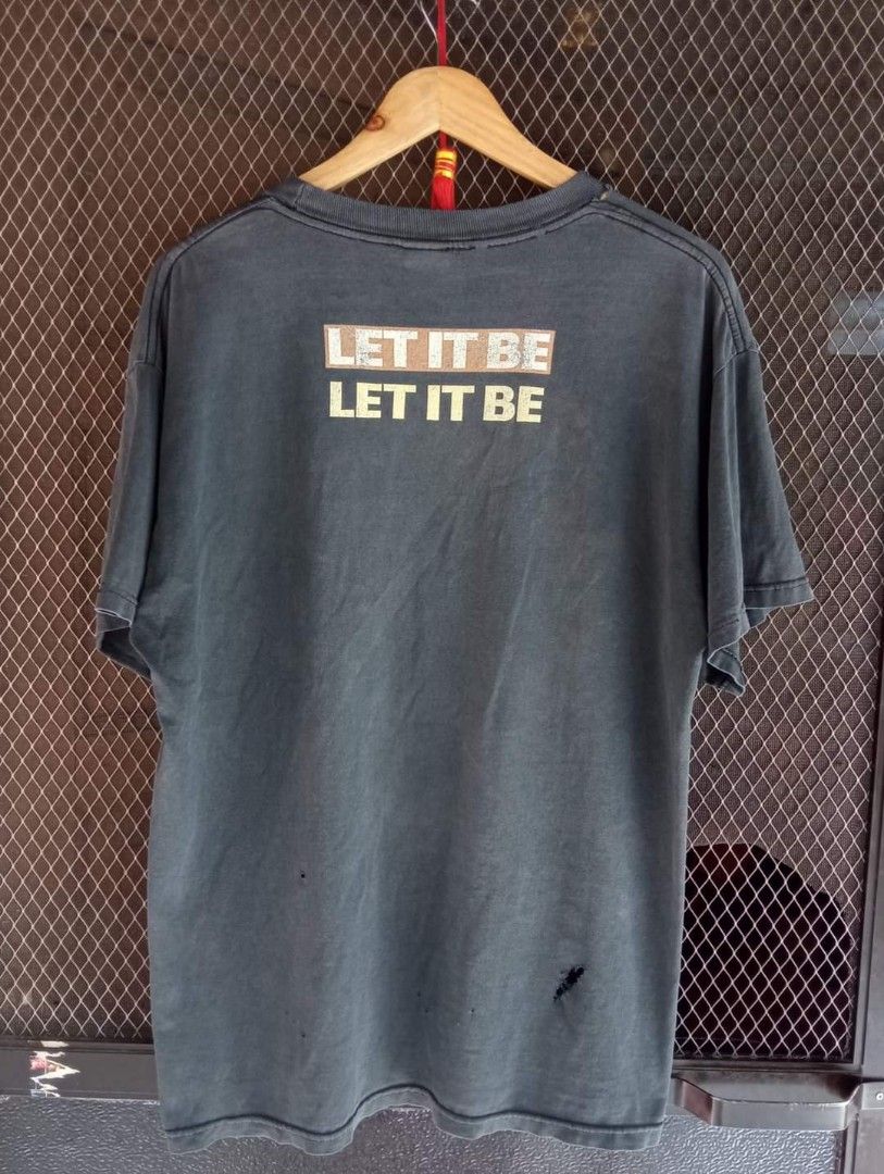Beatles Let It Be (Category: Activewear) located in Quezon City. Submitted by ojallday06 (Listing ID 1235688934, Image 2). Description: The Beatles Let It Be 📐 22/28 Beatles hard tag Issue: multiple tiny pinhole, penholes, slice, scratch on neckline,fade.