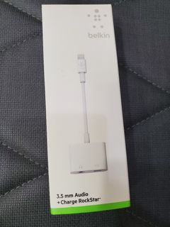 【Belkin】貝爾金3.5 mm Audio+Charge充電 蘋果分插器