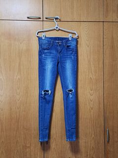 (Category: ) located in . Submitted by dinggdongg (Listing ID 1235583400, Image 1). Description: .