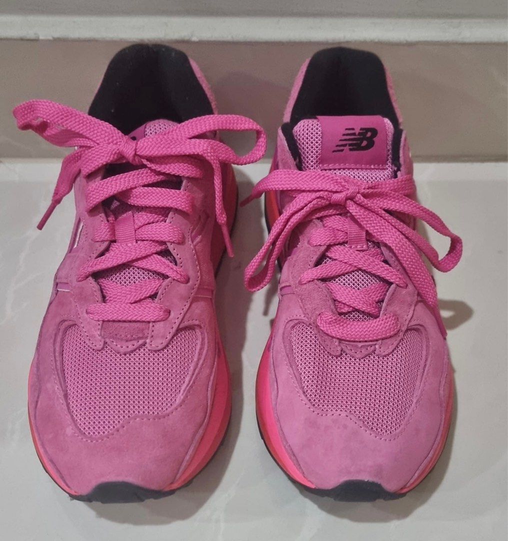 New New Balance Neon Pink Mens Sneakers The Romantic Choice 57 40