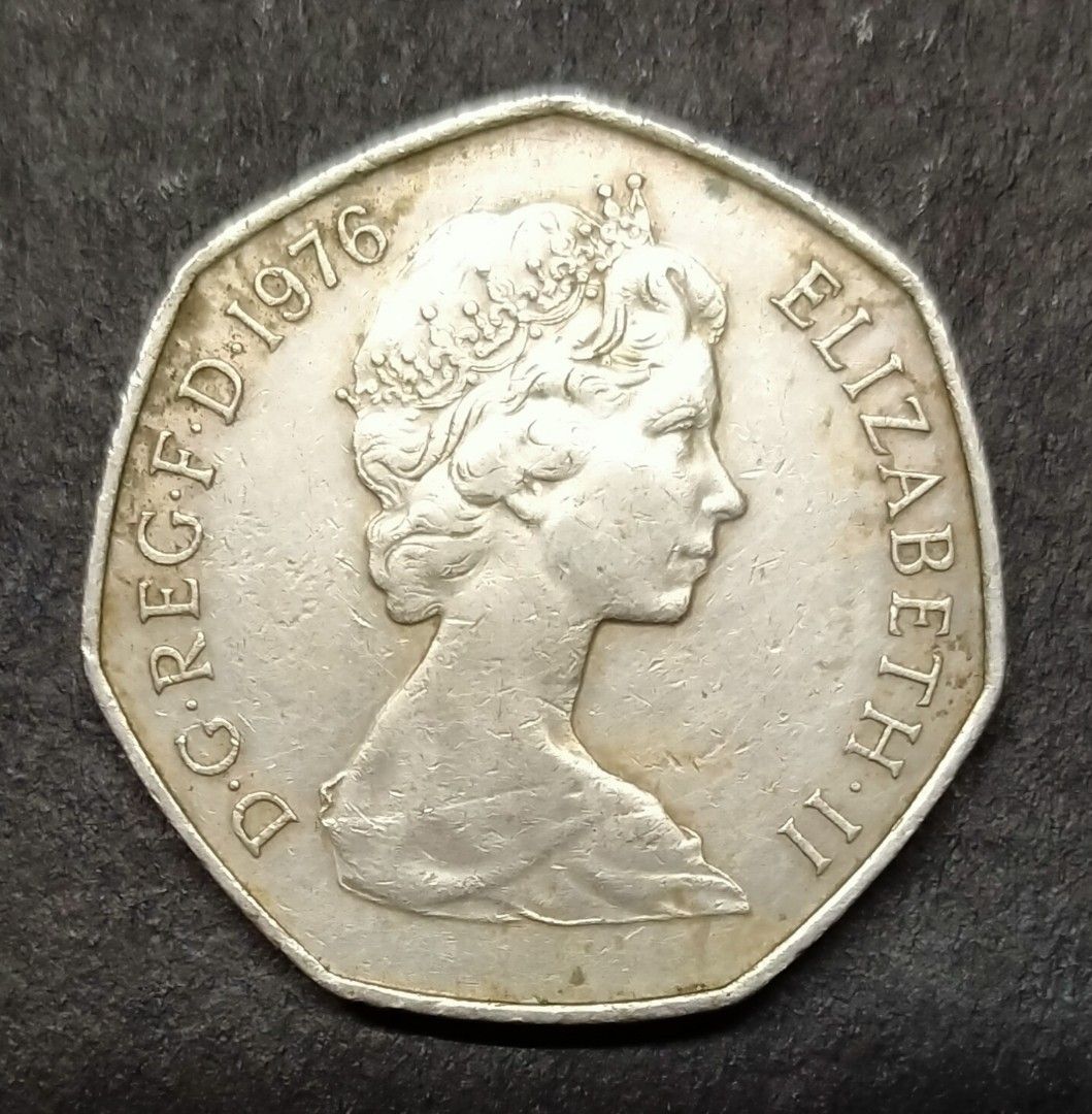 British old Coin (Category: Currency) located in San Juan City. Submitted by wecollectors (Listing ID 1235640650, Image 2). Description: 1976 British 50 New Pence Queen Elizabeth Ii old coin price 90.