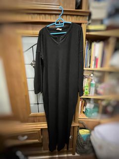 (Category: ) located in . Submitted by ourowncloset (Listing ID 1235546467, Image 1). Description: .