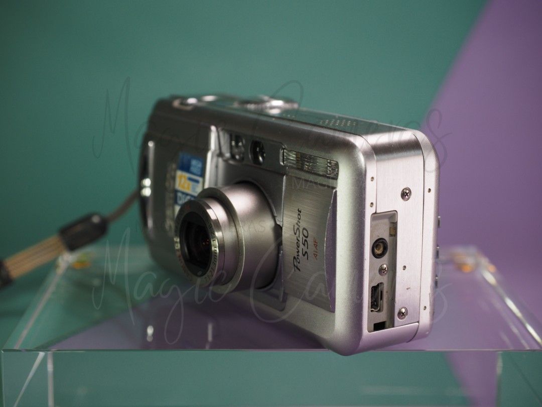 Canon PowerShot S50 Complete Set 5 Megapixels Digital Camera on