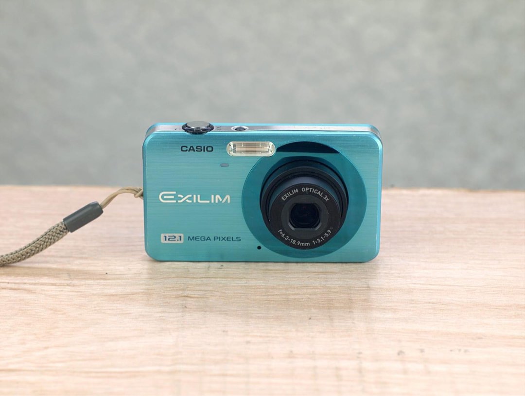 Casio Exilim EXZ90 Digital Camera on Carousell