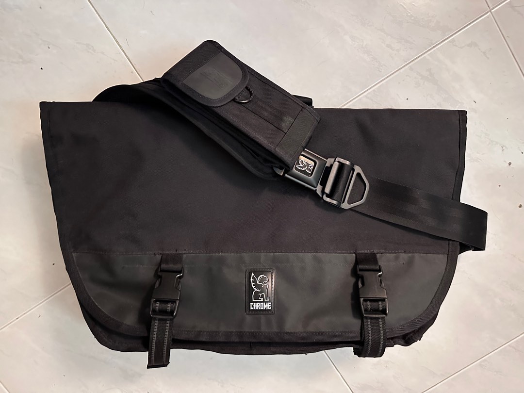 Chrome Buran III Laptop Messenger Bag, Men's Fashion, Bags, Sling Bags