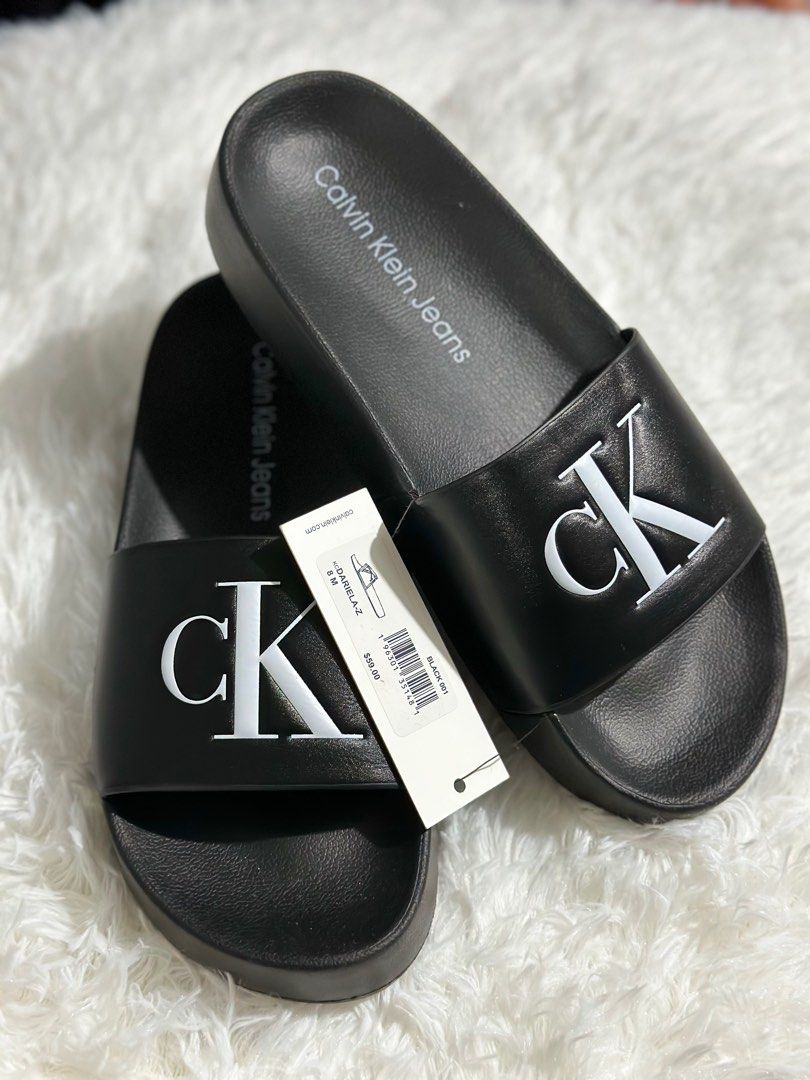 Size 4 calvin klein discount sliders