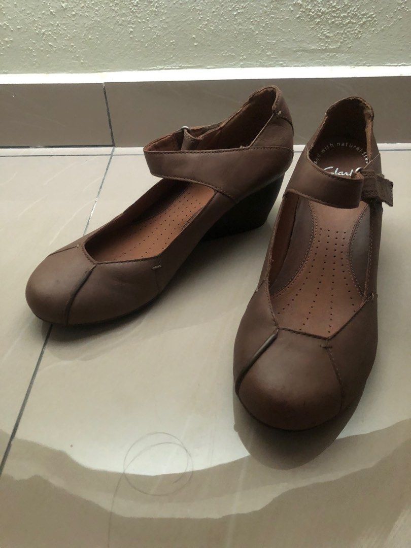 Clarks nude shoes sale