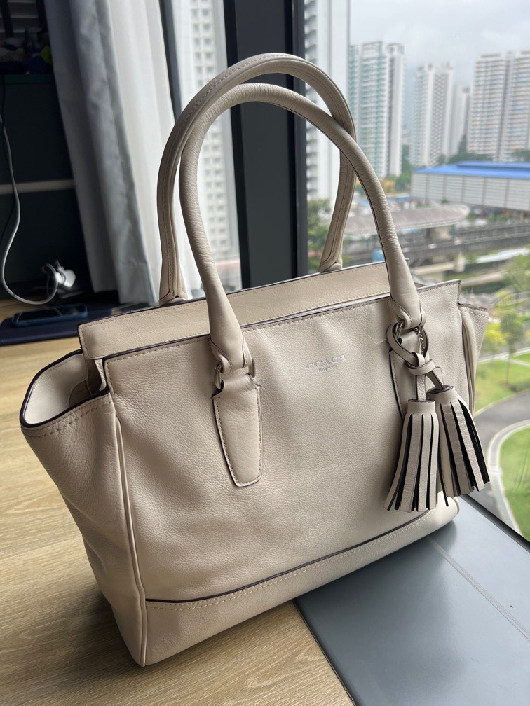 Coach soft deals leather tote