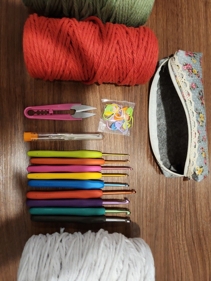 Crochet Set(Macrame op 18rm,crochet set), Hobbies & Toys, Stationery