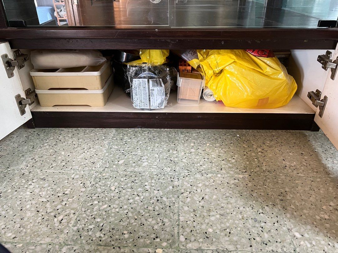 Custom made glass for display Hot Toys (Teakwood Alamari