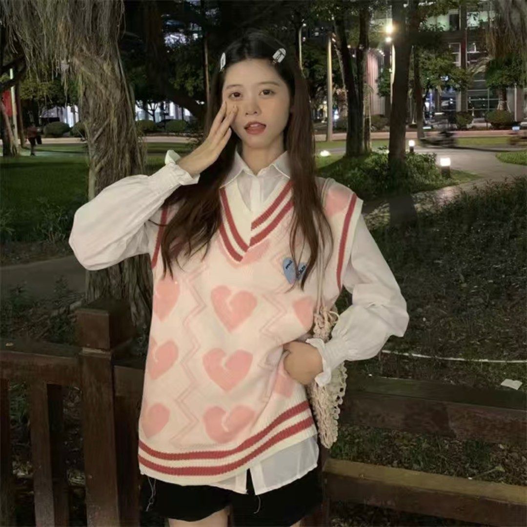 Cute outlet heart sweater