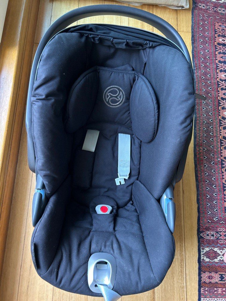 Cybex car seat cloud z with yoyo adapters , Babies & Kids, Going Out