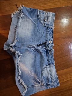 (Category: ) located in . Submitted by youknowwho88 (Listing ID 1235651566, Image 1). Description: .