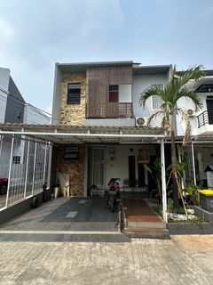 Dijual rumah second minimalis Jakarta Timur
