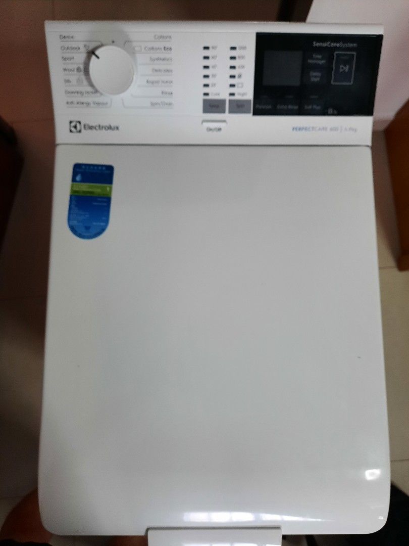 Electrolux slim washing machine, TV & Home Appliances, Washing Machines