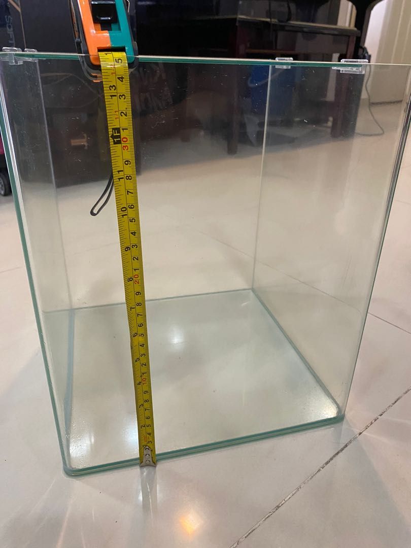 Fish tank, Pet Supplies, Homes & Other Pet Accessories on Carousell
