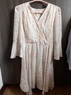 (Category: ) located in . Submitted by yoursforless2 (Listing ID 1235551333, Image 1). Description: .
