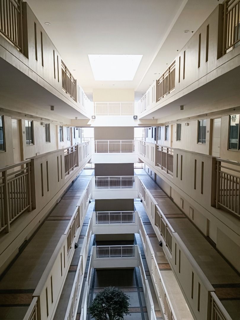 FOR SALE Stunning 2BR Condo with Unobstructed Views & Parking in Viera