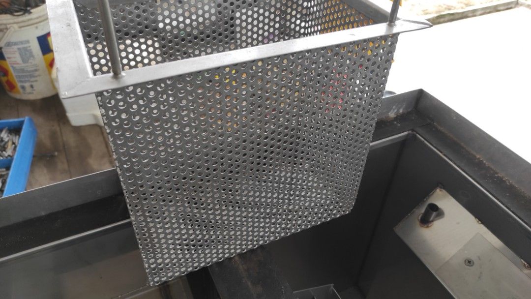 FROSCO 9035N Grease Interceptor (new never used), Furniture & Home