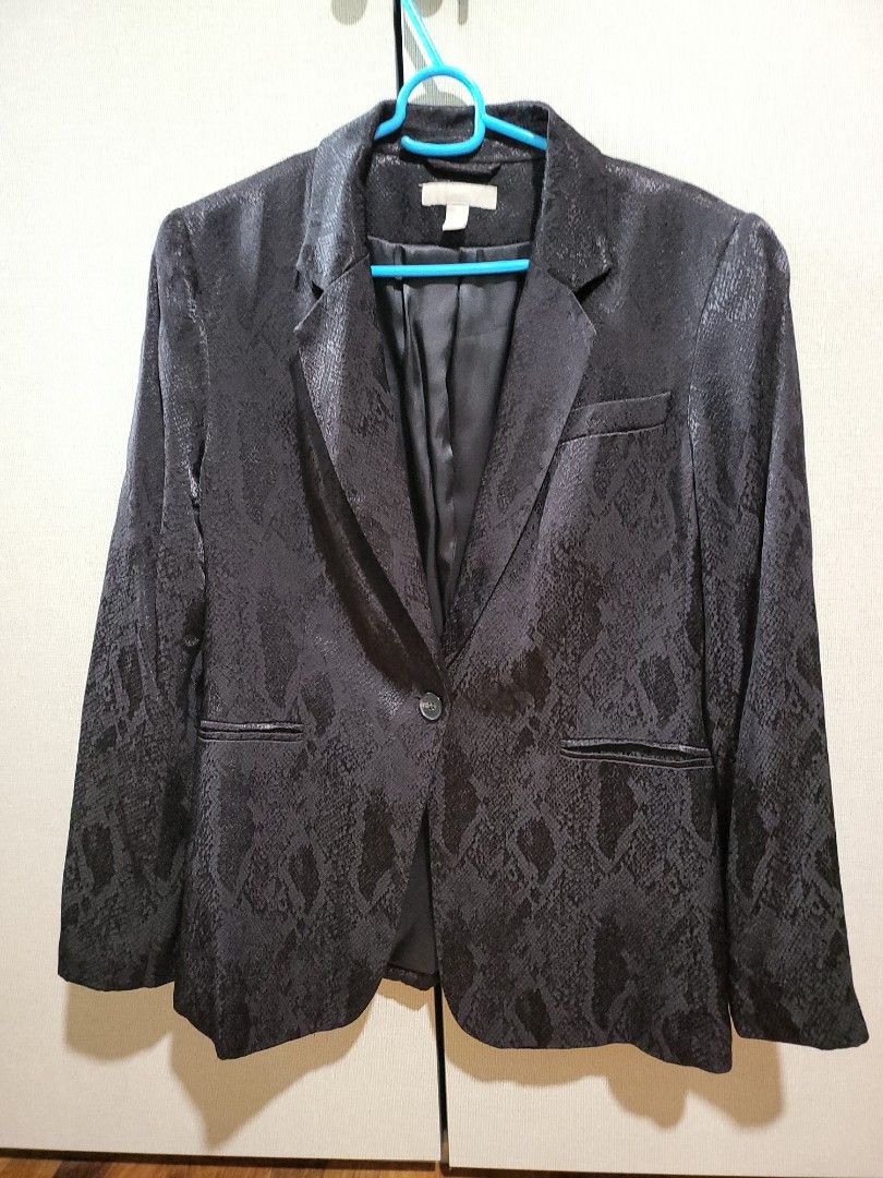 Funky blazers top