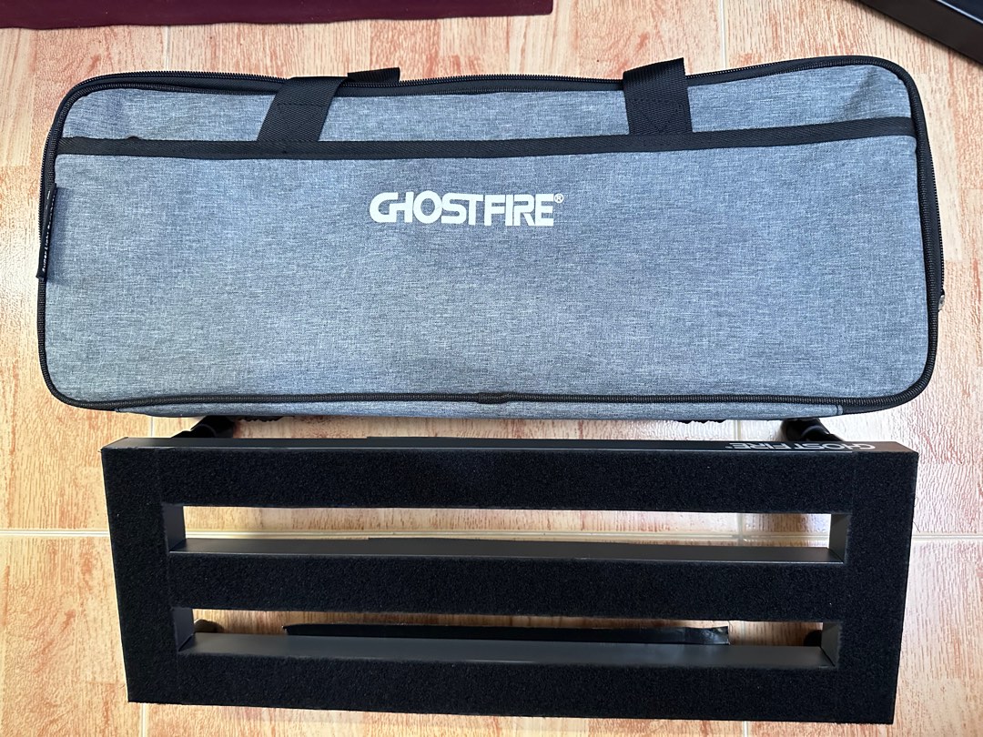 Ghost Fire Guitar Pedal Board Aluminum Alloy 1.1lb Super light with Carry Bag, Hobbies & Toys