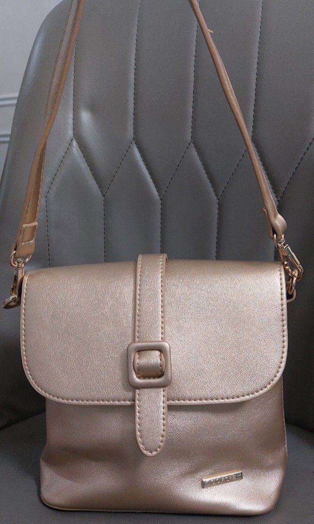 Gio Fiore, Women's Fashion, Bags & Wallets, Shoulder Bags on Carousell