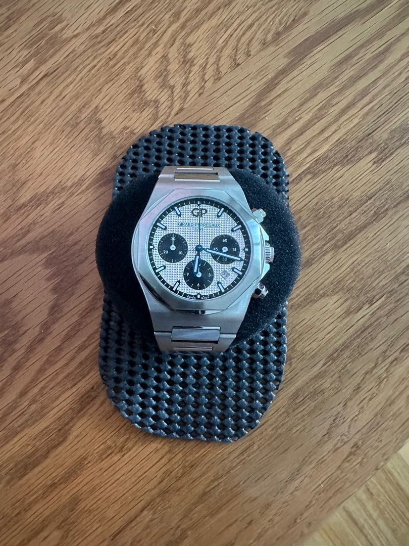 Girard perregaux laureato best sale chronograph 38mm