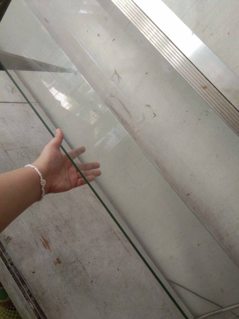 Glass Stante, sari sari store stante business shelves on Carousell