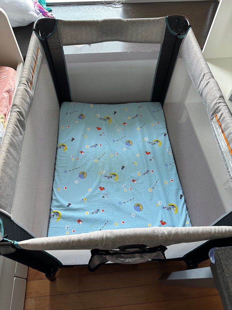 Graco Pack and Play, Babies & Kids, Baby Nursery & Kids Furniture, Cots