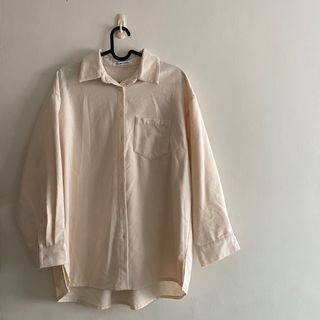 Grass room 淡黃襯衫
