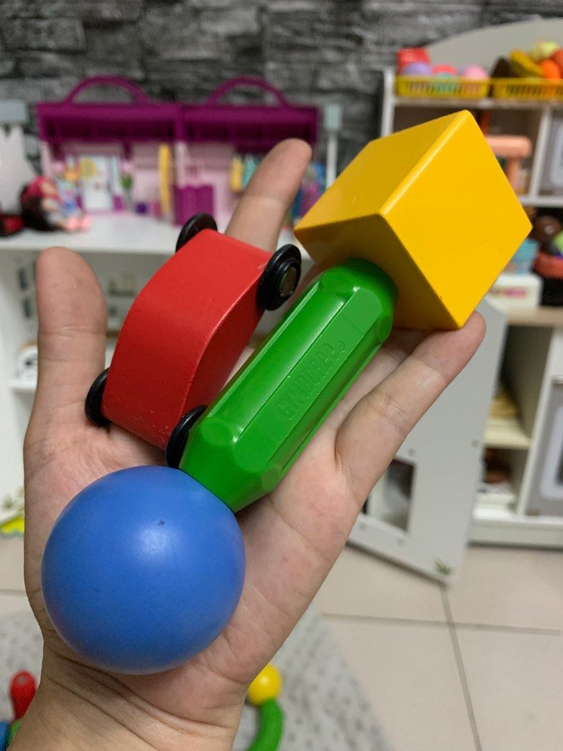 Gymbo construction shop toy