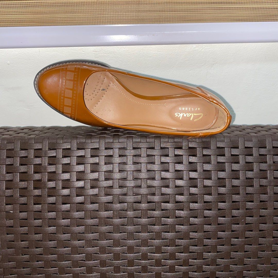 Clarks artisan womens shoes hot sale