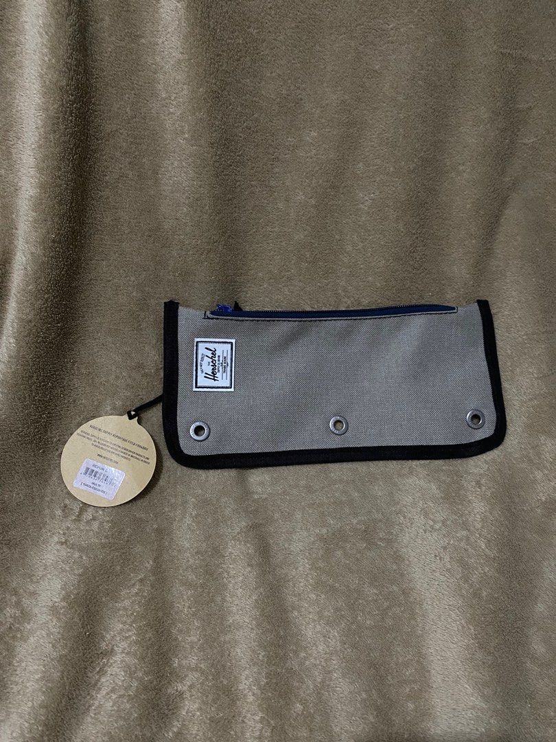 Herschel travel pouch bundle on Carousell